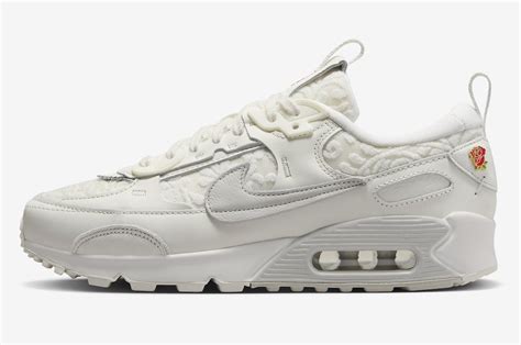 nike bloemen sneakers|Nike Air Max 90 Futura Give Her Flowers (Women's).